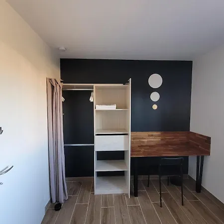 12 Pers-perfect Location Eurexpo, Stade Ol Holiday home *